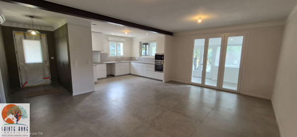 Offres de location Maison Saint-Saturnin-lès-Avignon 84450