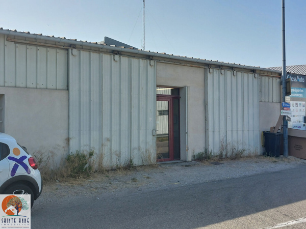 Location Immobilier Professionnel Local commercial Le Pontet 84130