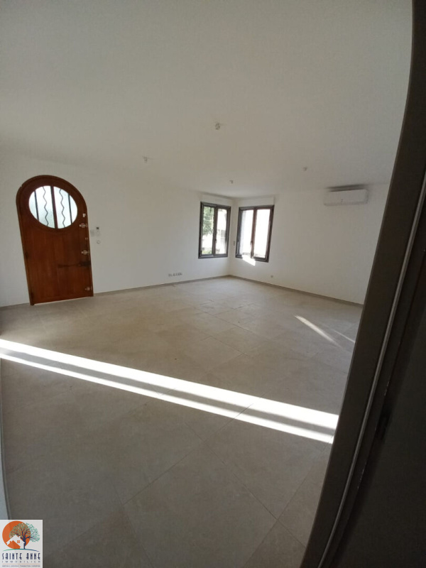 Offres de location Maison Saint-Saturnin-lès-Avignon 84450